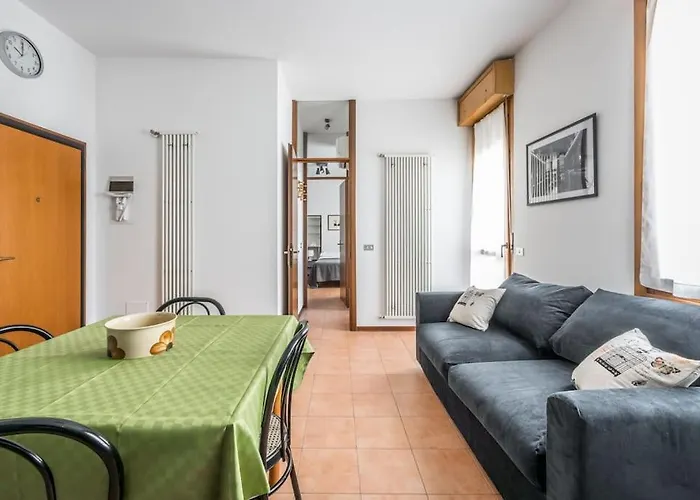 Design Dwelling Near Policlinico