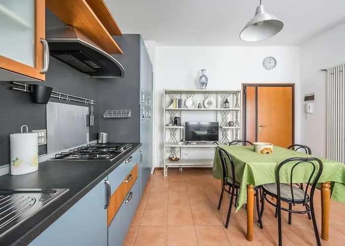 Design Dwelling Near Policlinico شقة مودينا