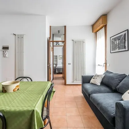 Design Dwelling Near Policlinico