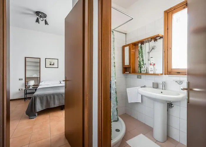 Design Dwelling Near Policlinico Modena